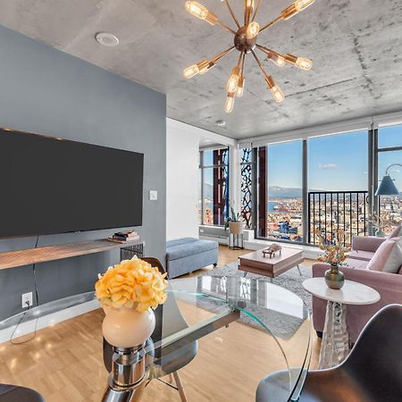 Water Views, 40Th Floor Sub-Penthouse! Entire Condo In The Heart Of Vancouver City Centre Buitenkant foto